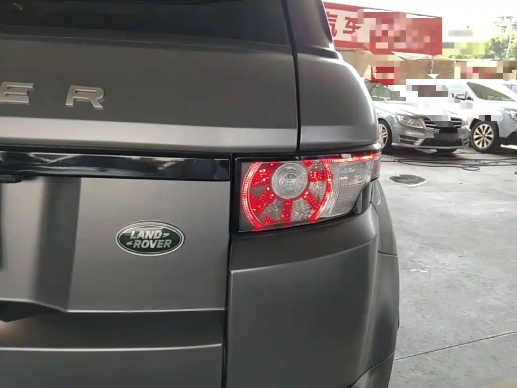 Land Rover Evoque (Import) — миниатюра 8