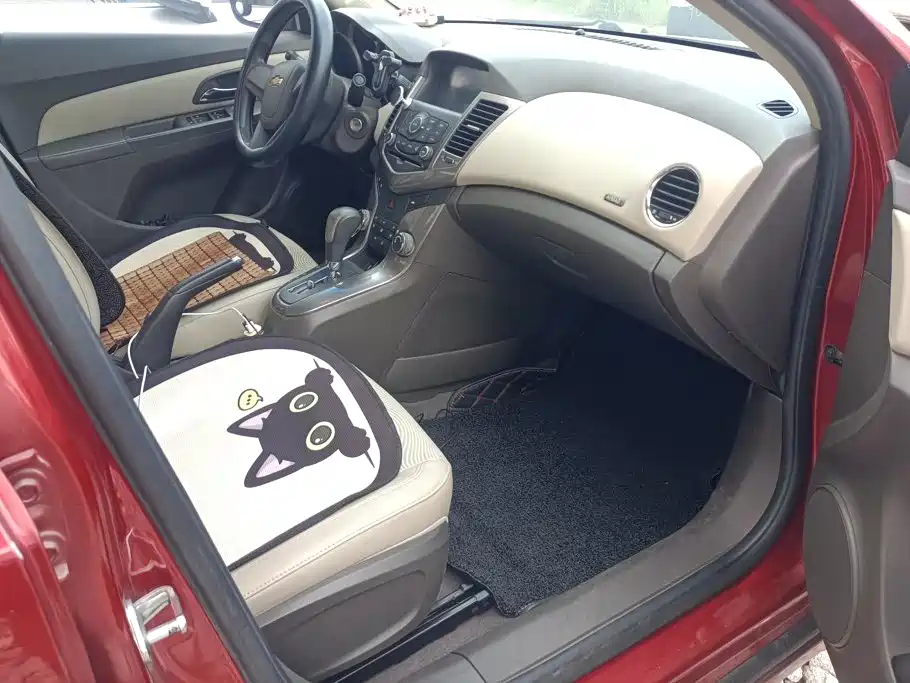Chevrolet Cruze — миниатюра 8