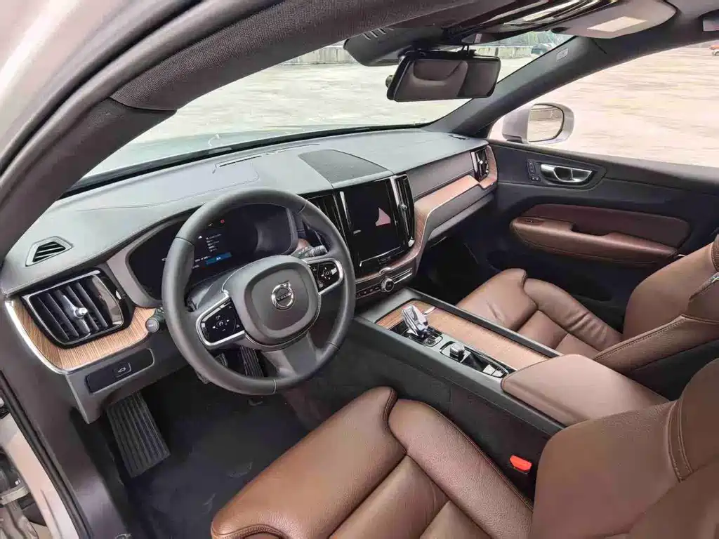 Volvo XC60 — миниатюра 13