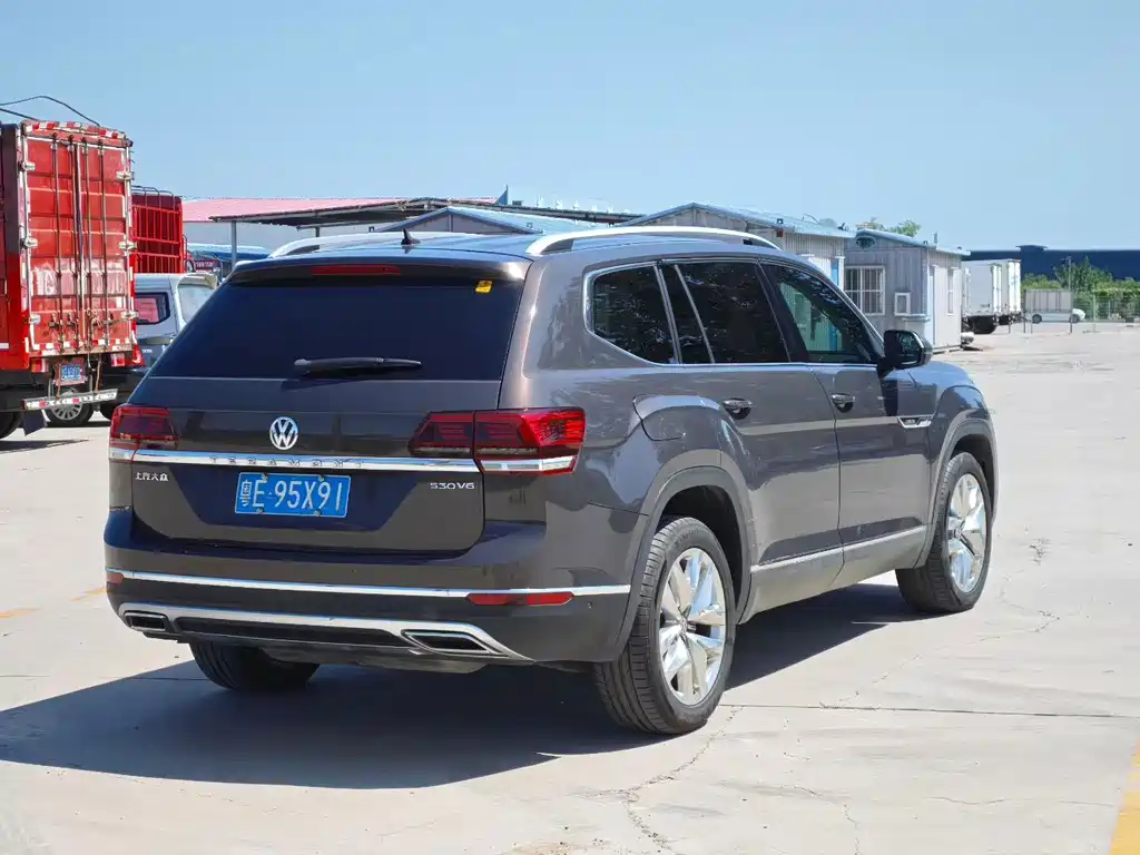 Volkswagen Teramont — миниатюра 9