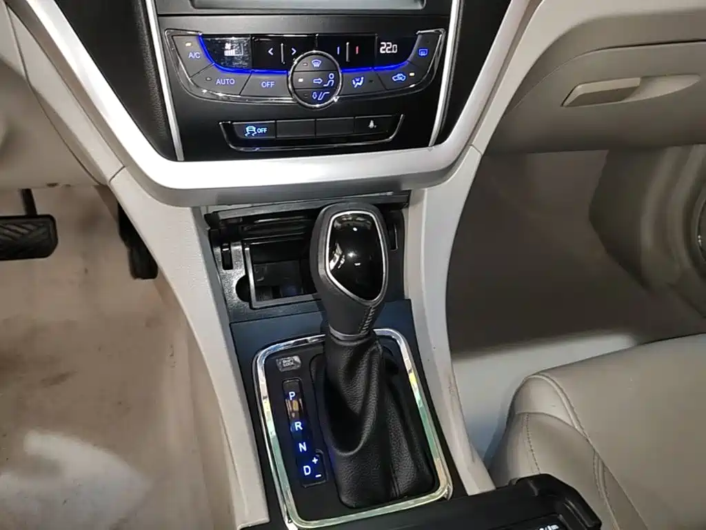 Geely Emgrand — миниатюра 14