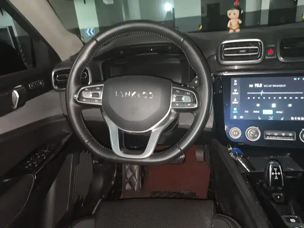 Lynk & Co 02 — миниатюра 6