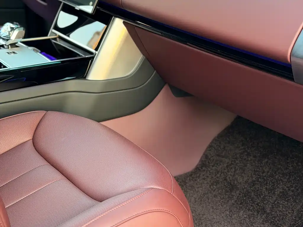 Land Rover Range Rover — миниатюра 21