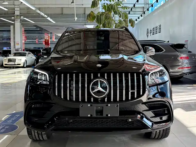 MERCEDES-BENZ GLS AMG