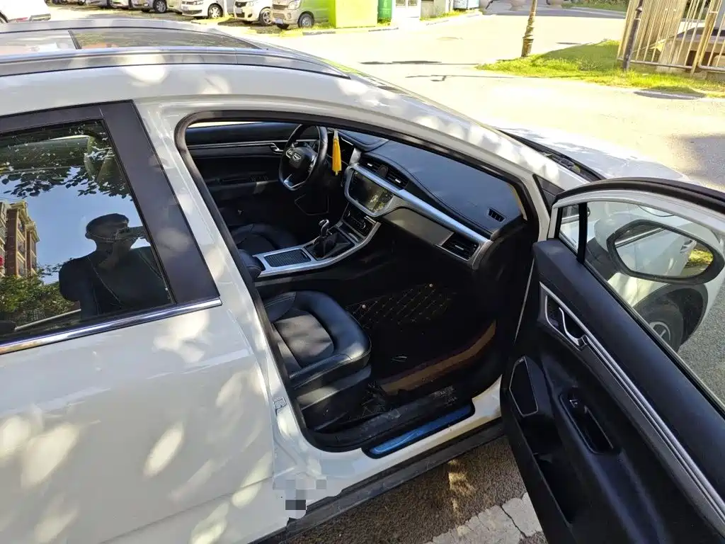 Geely Emgrand GS — миниатюра 18