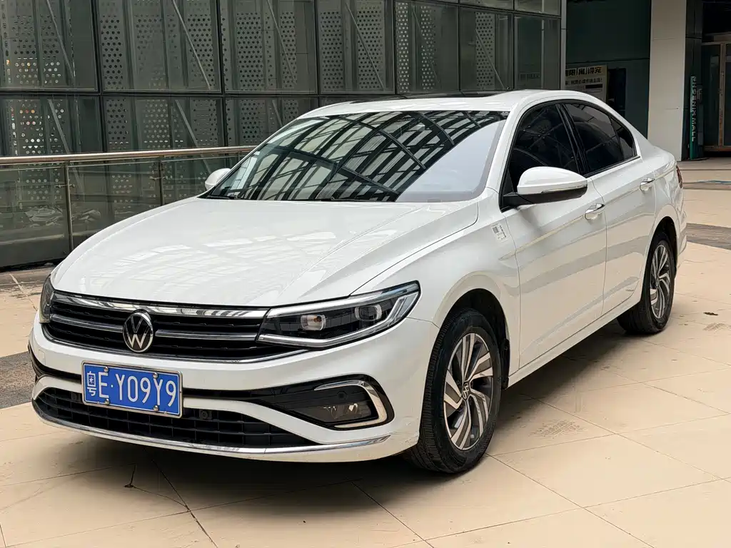 Volkswagen Bora 2023