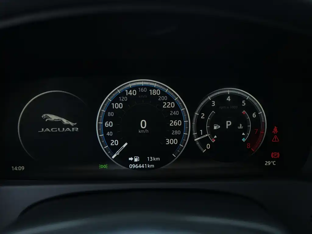 Jaguar XFL — миниатюра 21