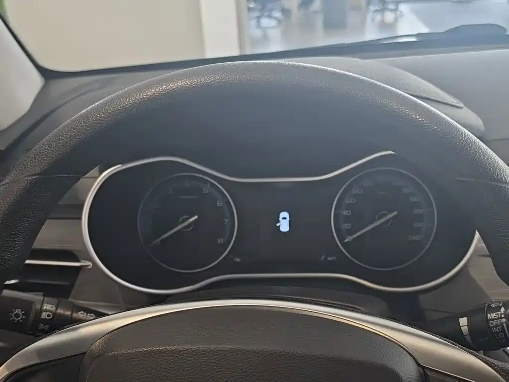 Geely Emgrand — миниатюра 9