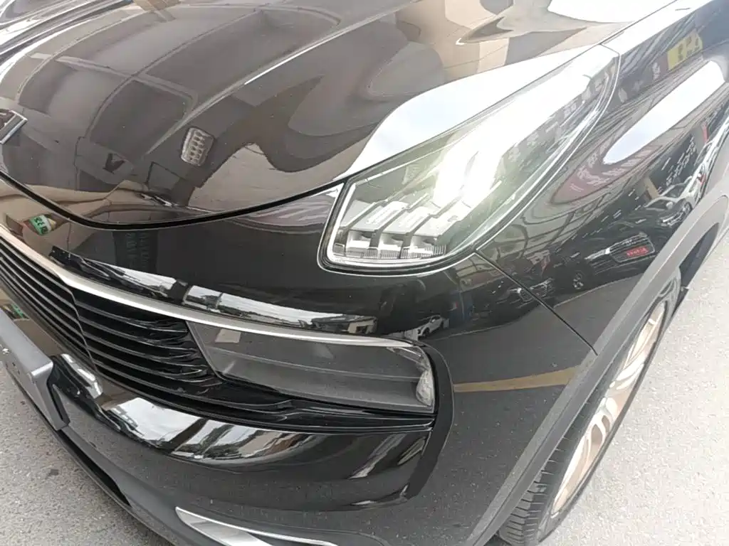 Lynk & Co 01 — миниатюра 24