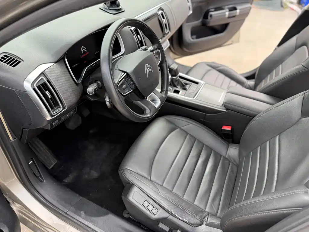 Citroen C6 — миниатюра 8