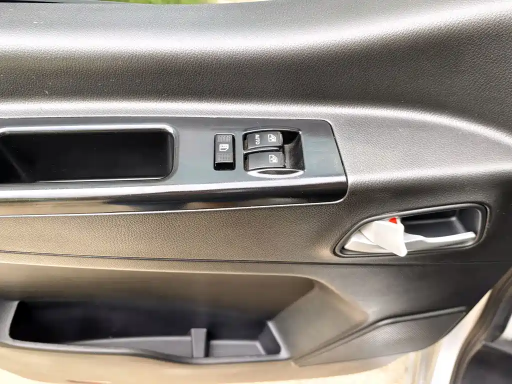 JAC Refine Refine M3 — миниатюра 15