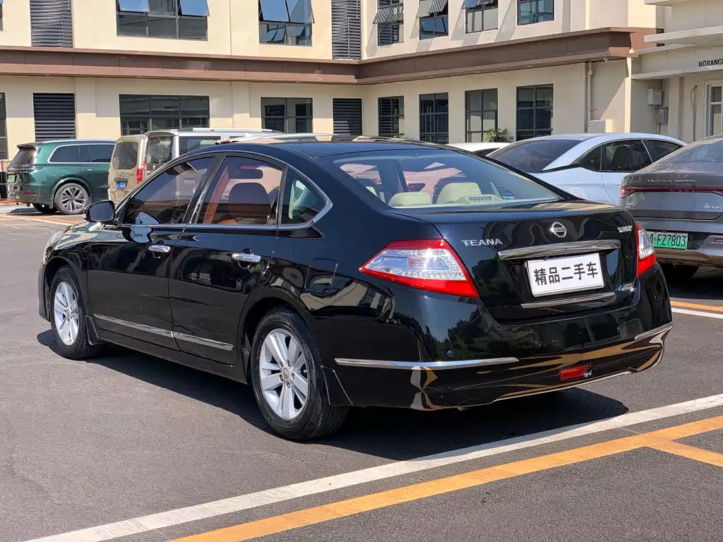 Nissan Teana — миниатюра 4
