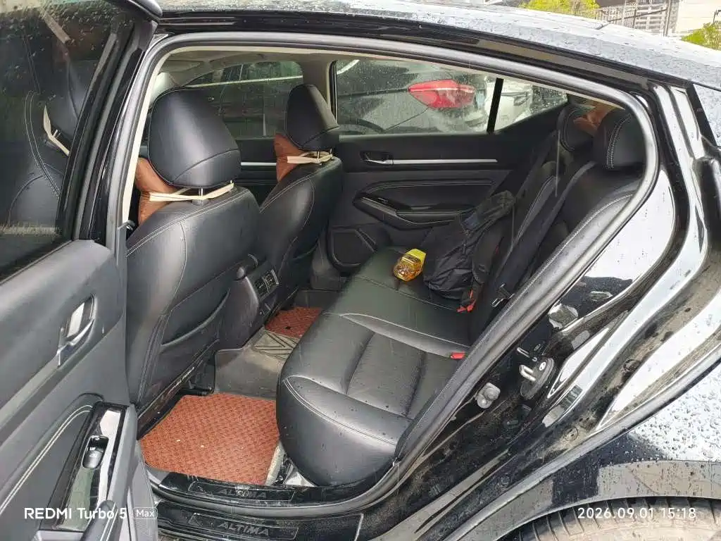 Nissan Teana — миниатюра 7