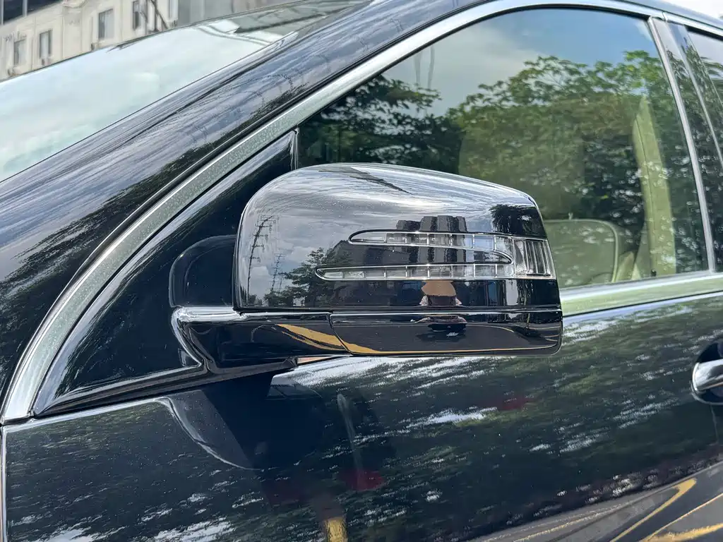 Mercedes-Benz R 2017 R 320 4MATIC