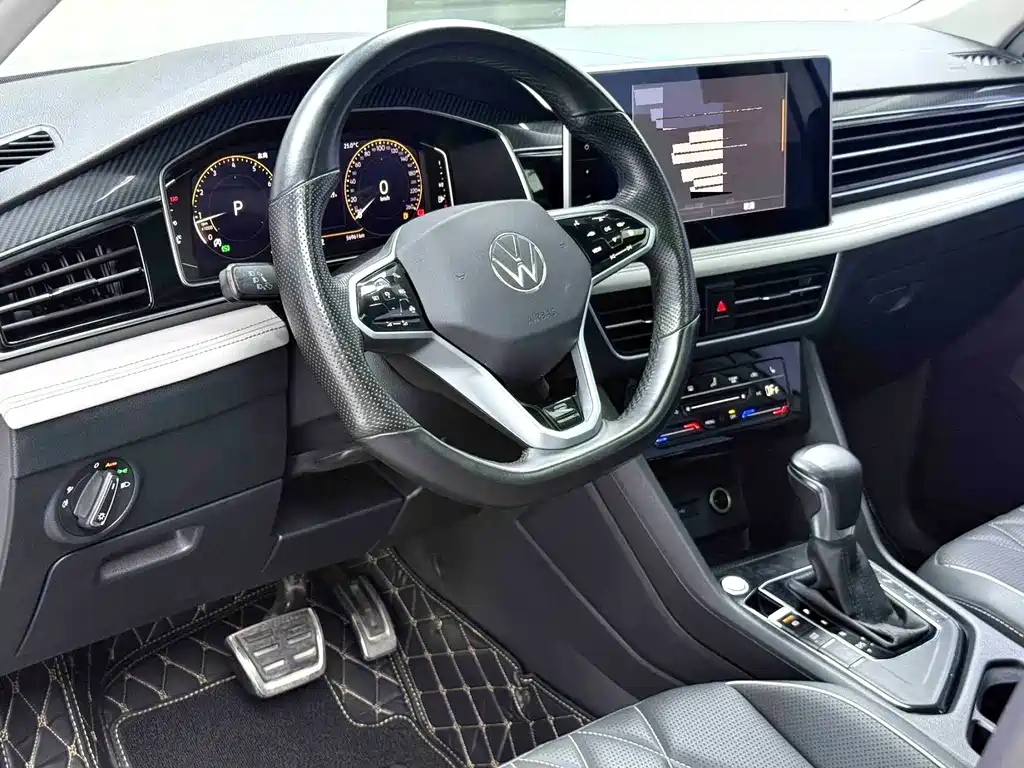 Volkswagen Tiguan L — миниатюра 5