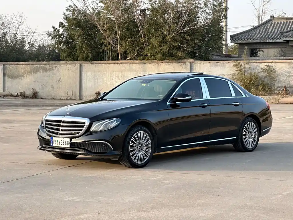 MERCEDES-BENZ E CLASS