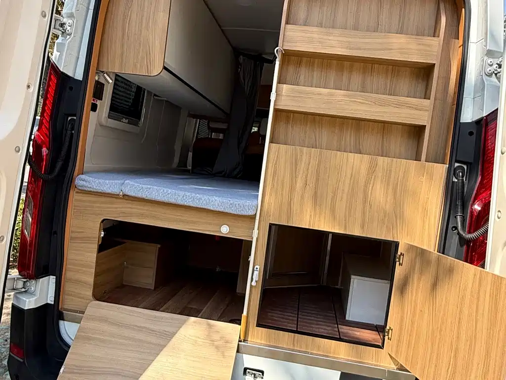MAXUS V90 RV — миниатюра 24