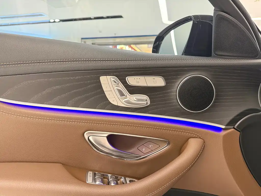 Mercedes-Benz E-Class New Energy — миниатюра 9