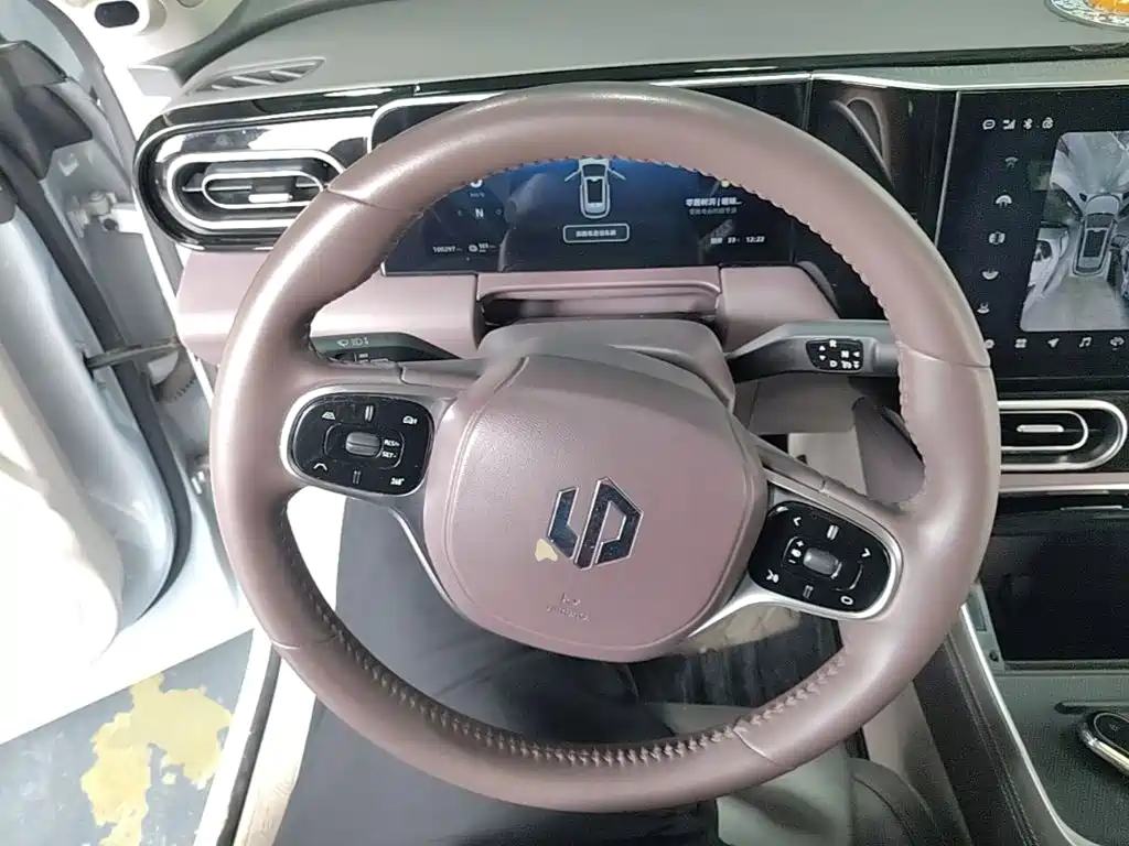 Leapmotor Leapmotor C11 — миниатюра 11
