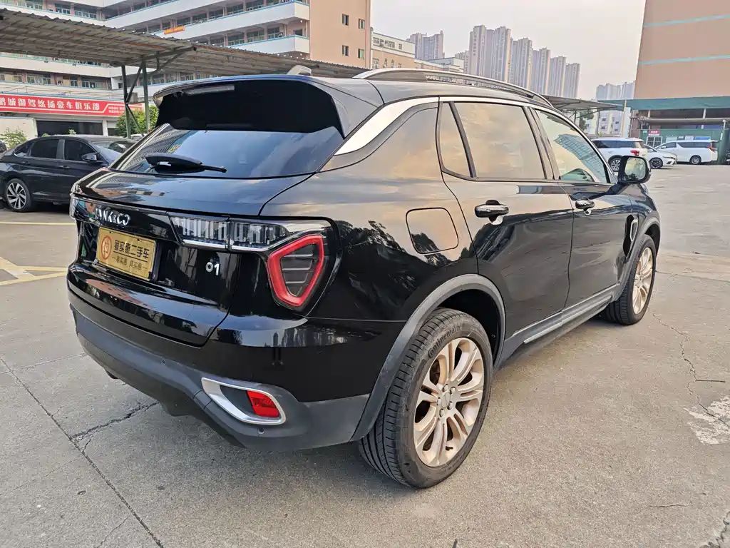 Lynk & Co 01 — миниатюра 6