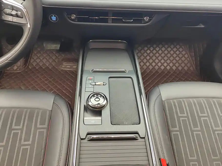Ford Mondeo — миниатюра 16