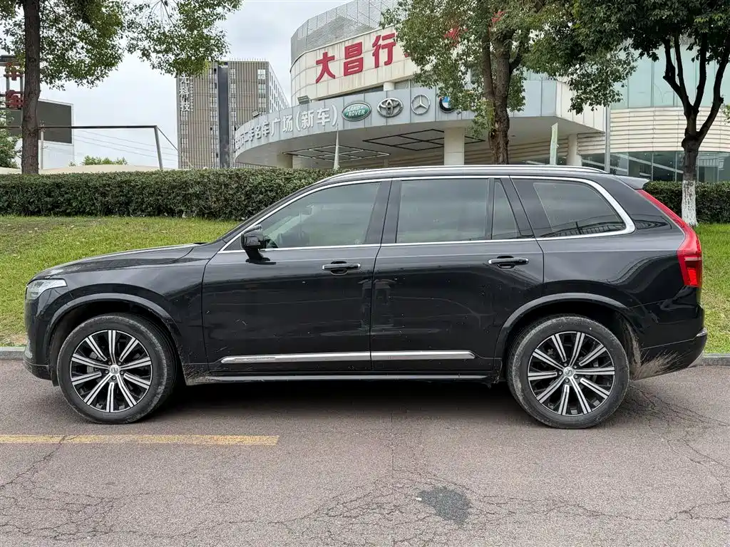 Volvo XC90 2020 T6 Luxury 7 мест