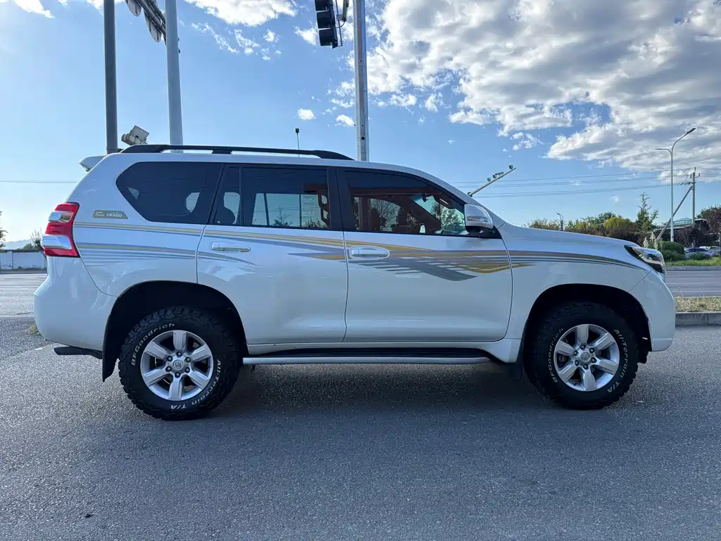 Toyota Prado — миниатюра 7