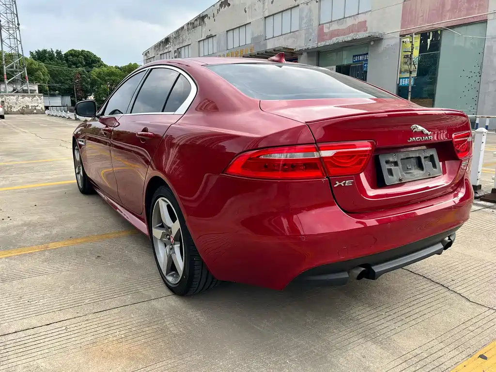 Jaguar XE 2017 2.0T 240PS R-Sport