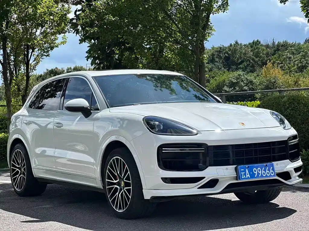 Porsche Cayenne — миниатюра 3