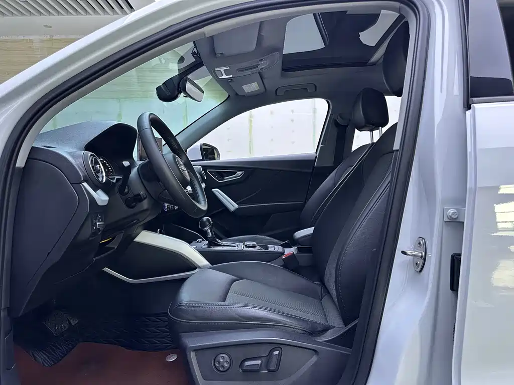 Audi Q2L 2018 35 TFSI Fashion V