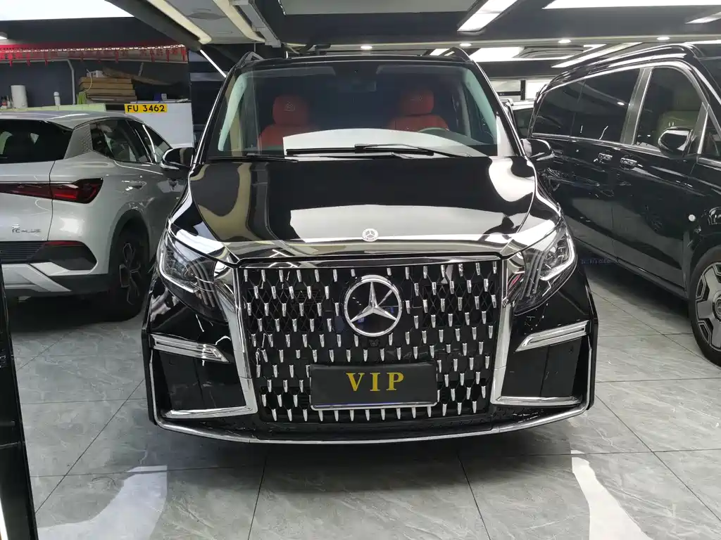 Mercedes-Benz Vito 2021 2.0T 7 мест