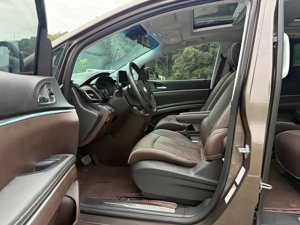 Buick GL8 — миниатюра 4