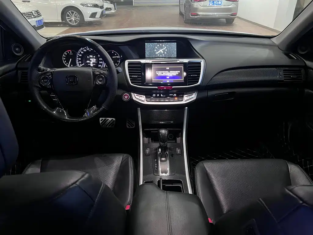 Honda Accord — миниатюра 9