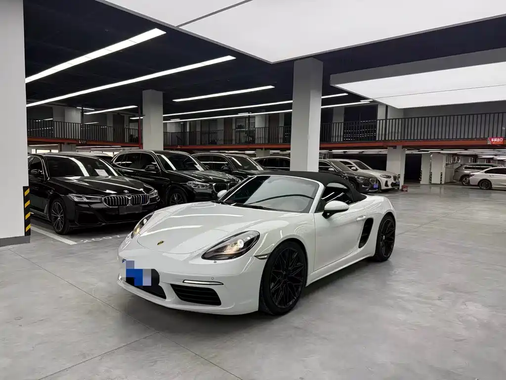 Купить Porsche 718