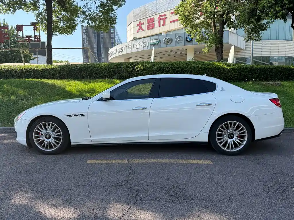 Maserati Quattroporte — миниатюра 3