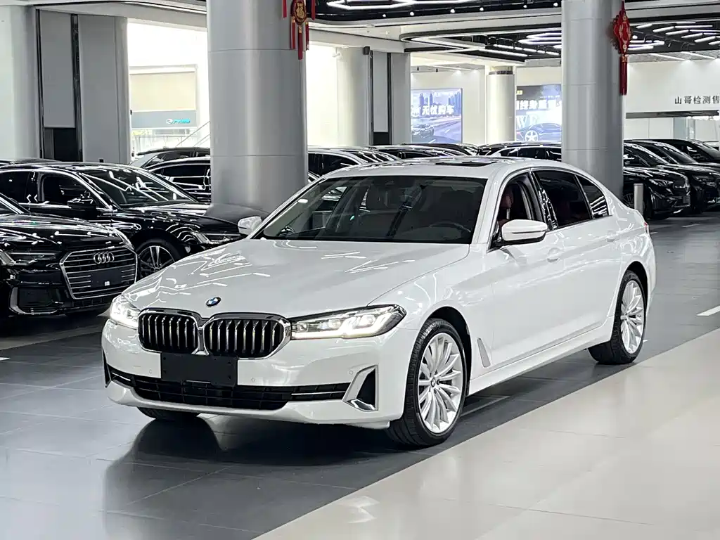 BMW 5 Series 2022