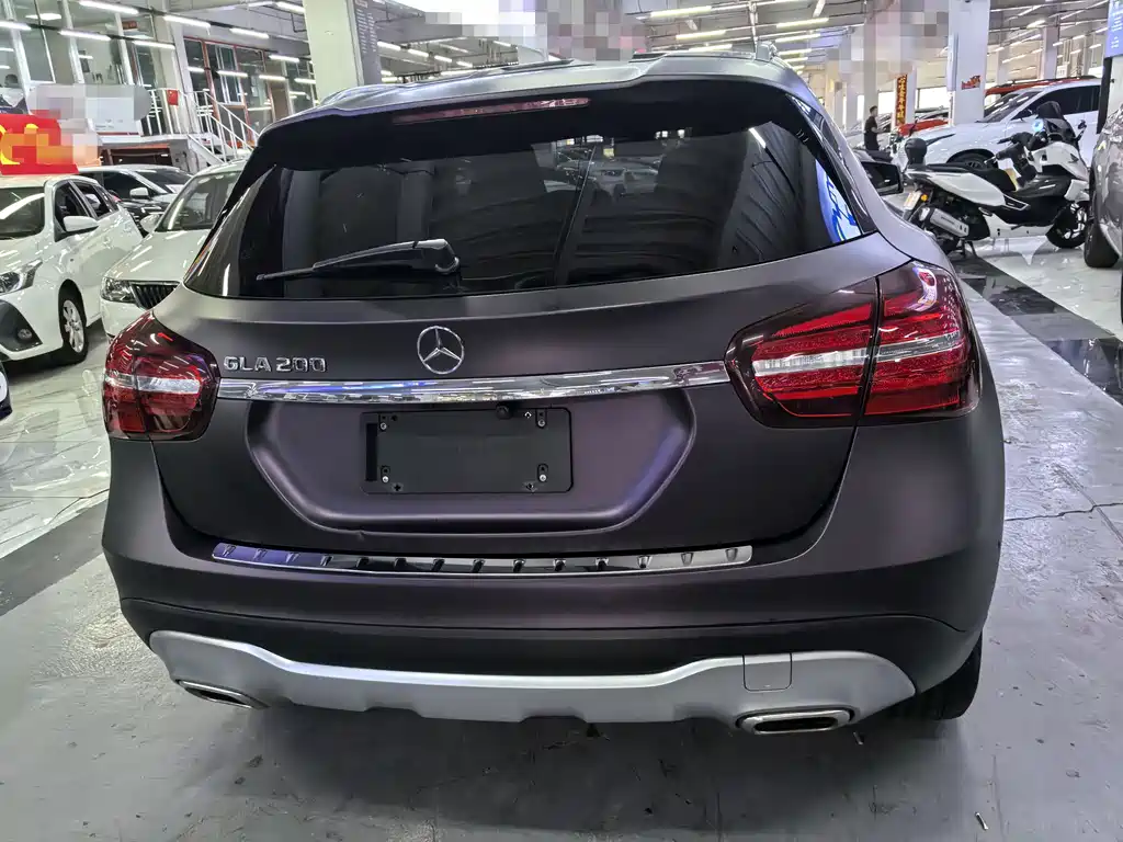 Mercedes-Benz GLA 2018 GLA 200 Fashion