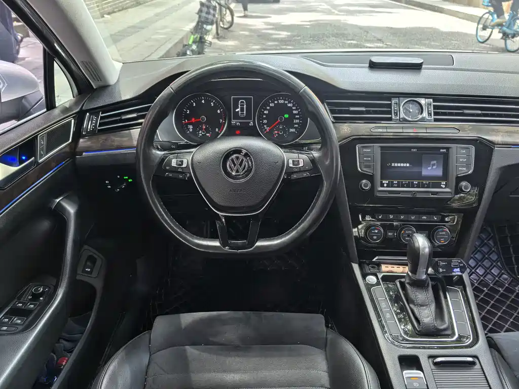 Volkswagen Magotan — миниатюра 6