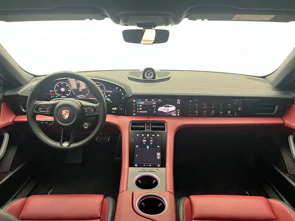 Porsche Taycan 2025 Taycan