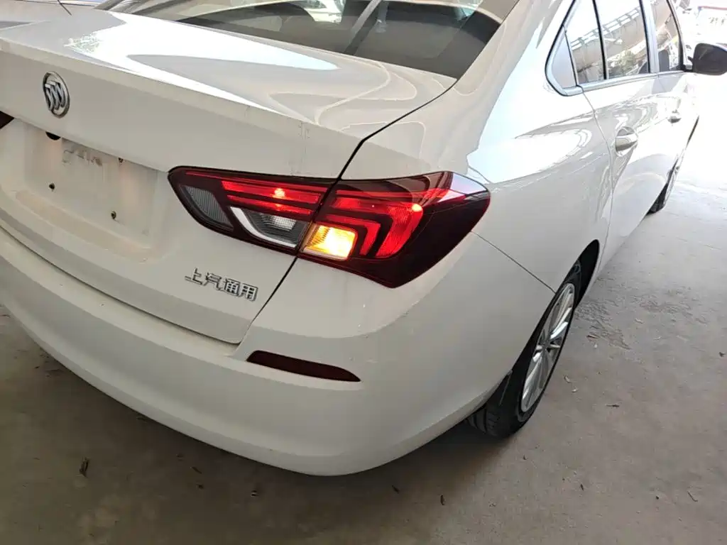 Buick Excelle — миниатюра 8