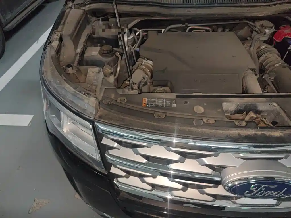 Ford Explorer (Import) — миниатюра 20