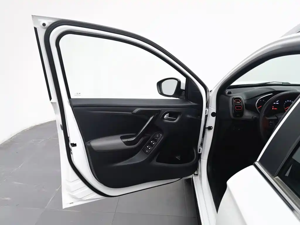 Citroen C3-XR — миниатюра 8