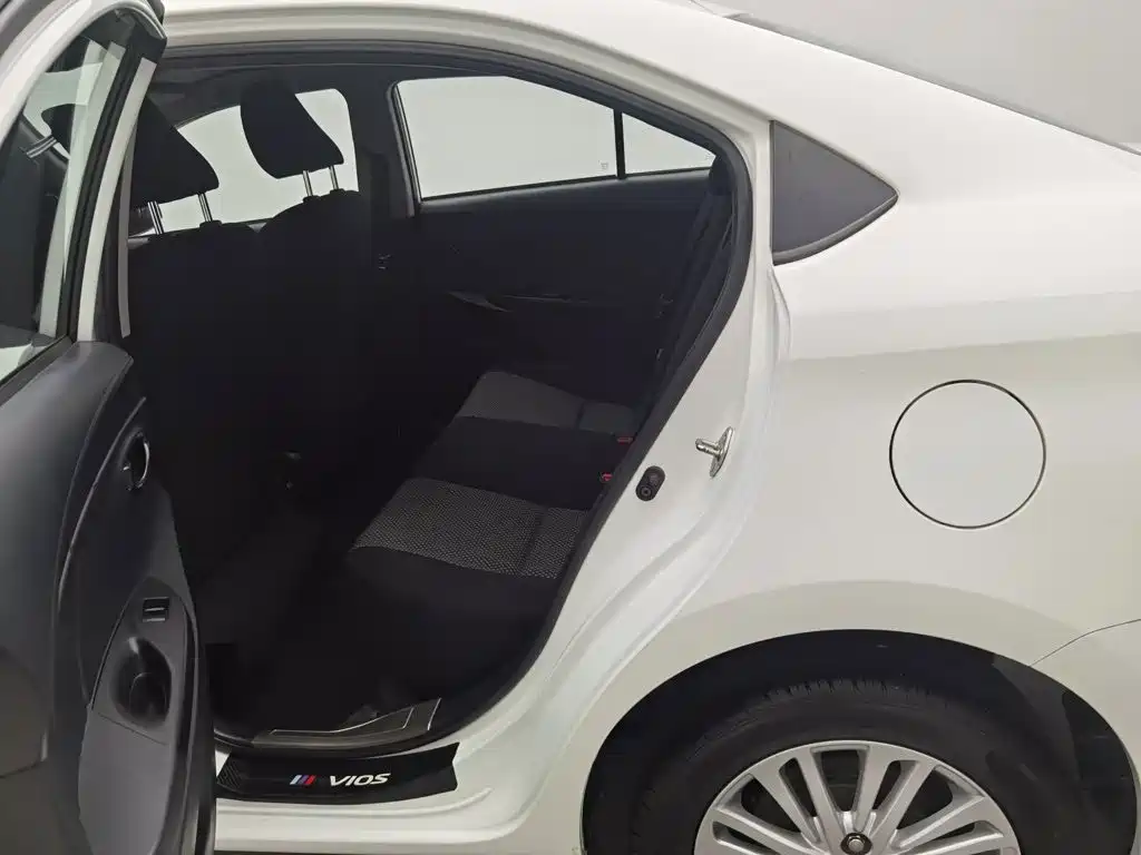 Toyota Vios — миниатюра 15