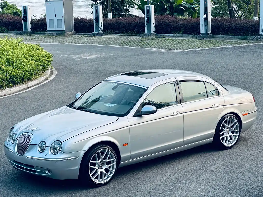 Купить Jaguar S-TYPE