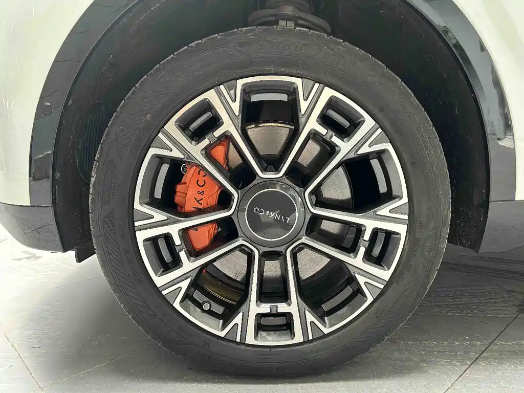 Lynk & Co 900 2025 2.0T Ultra 6 мест