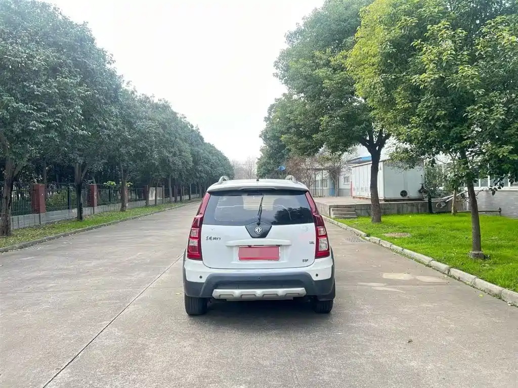 Dongfeng X5 2016 1.6L MT Luxury