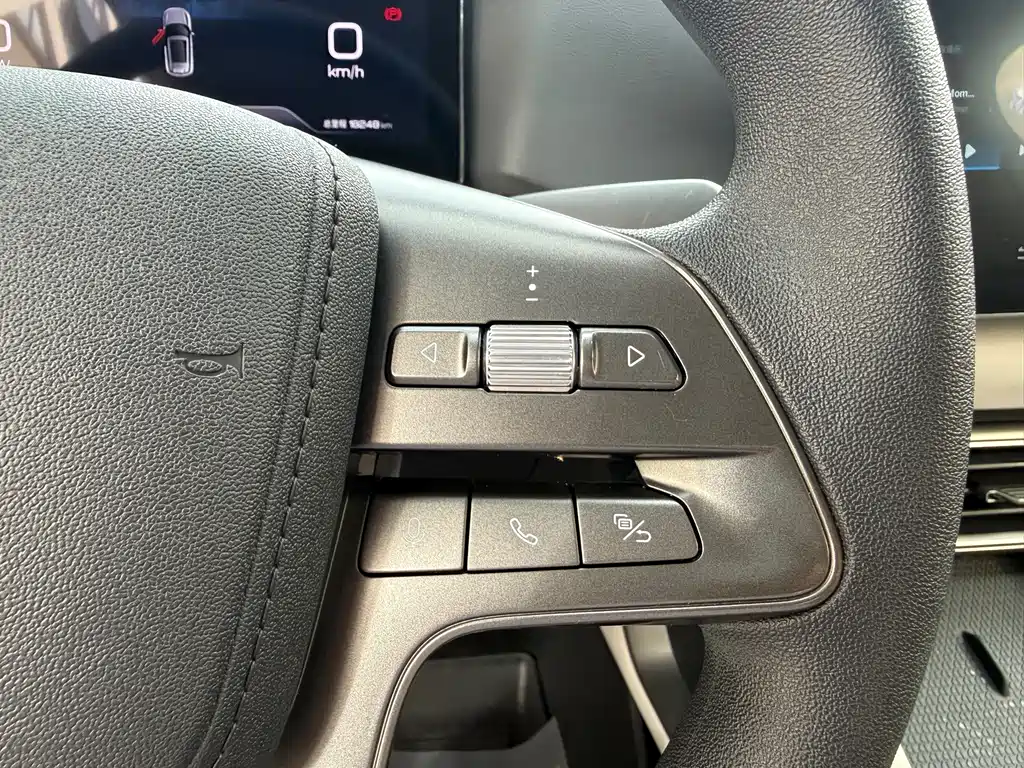 BYD Yuan UP — миниатюра 10