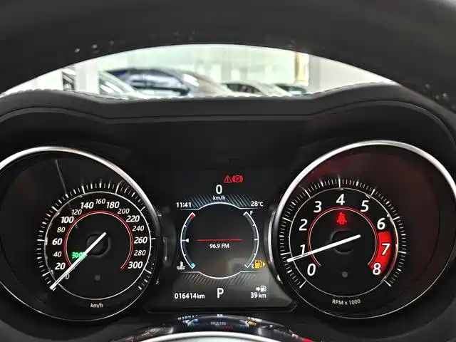 Jaguar F-TYPE — миниатюра 12