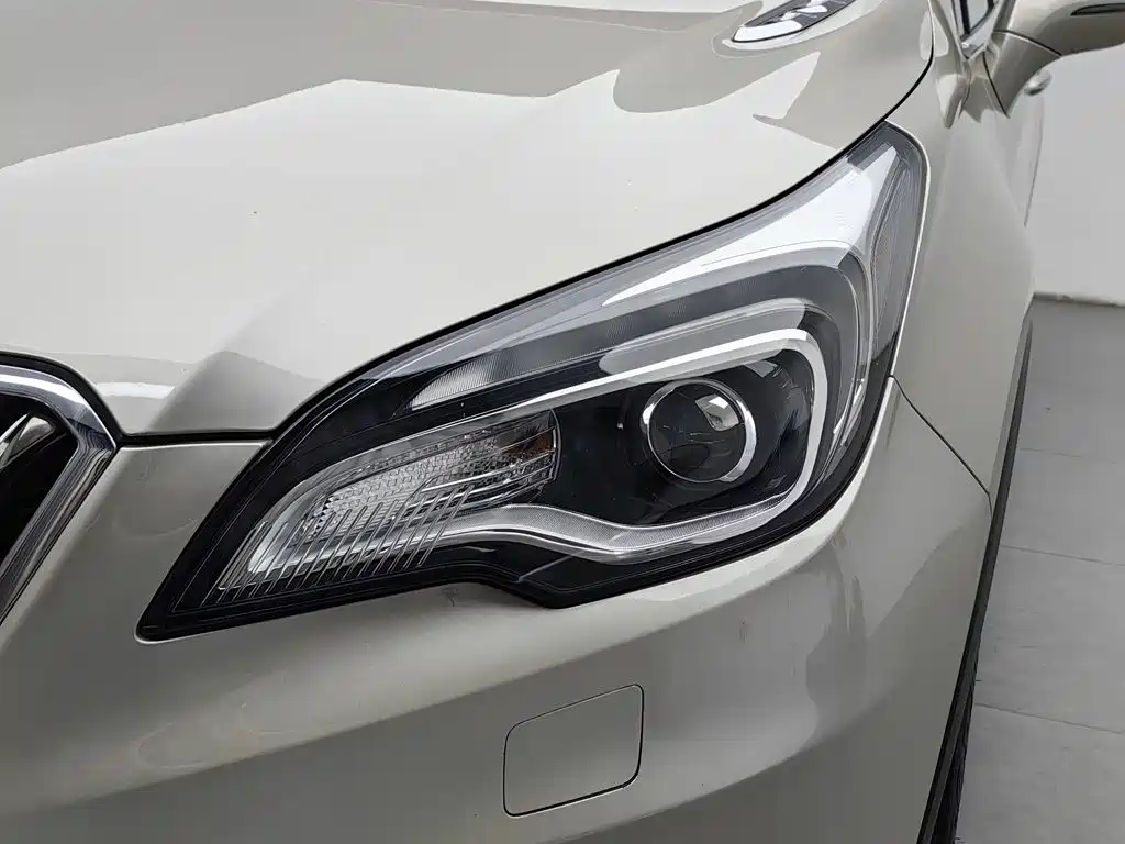 Buick Envision Plus — миниатюра 7