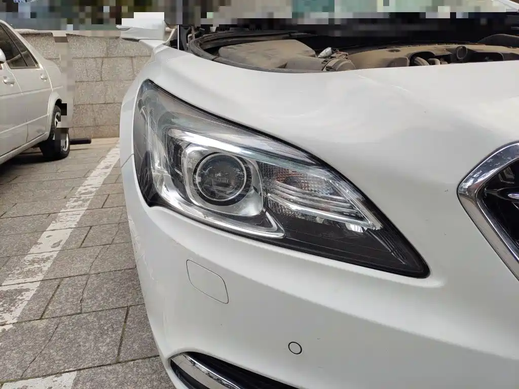 Buick LaCrosse — миниатюра 7